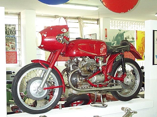 museum07-250%20twin%20sickle.jpg