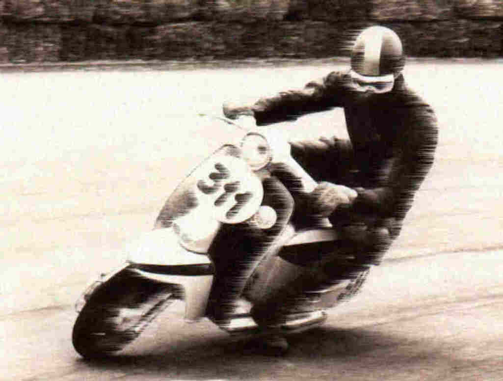 Racing Lambrettas